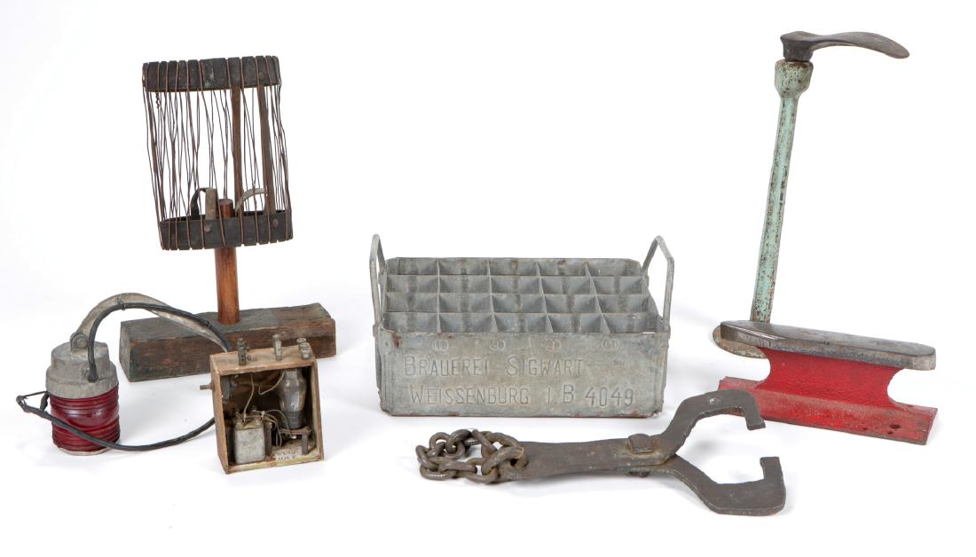 Gentleman's Collection of Railroad/Industrial Metal: Lot of Gentleman's Railroad/Industrial Metal Items, including 1) 1920's Homemade Farm Radio Antenna. 2) Vintage Cobble Shoe Stand. 3) Railroad track lifter and anvil. 4) Hanging red globe pole light.