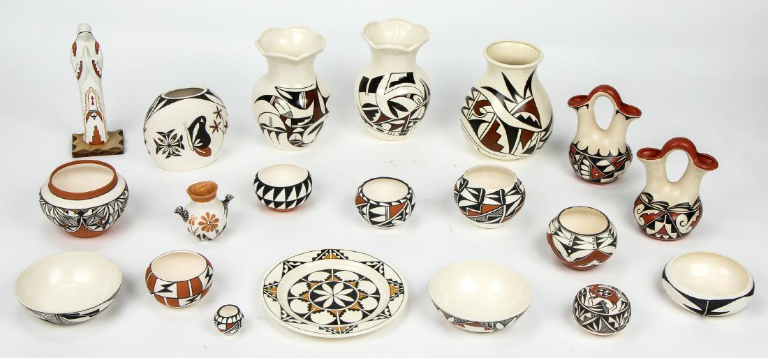 Collection of Southwest Pottery (1 of 6)