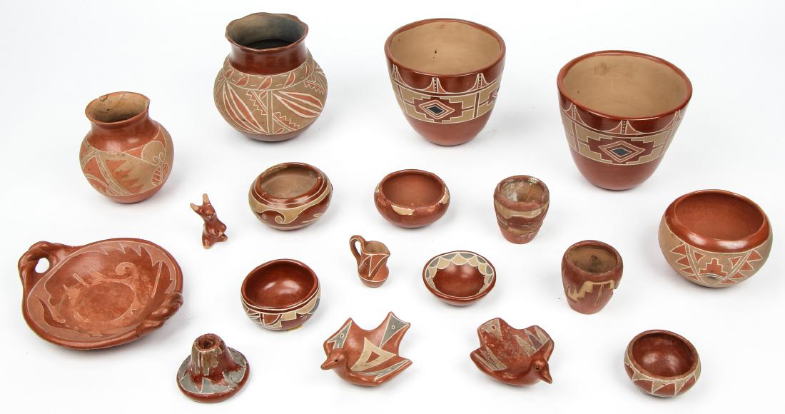 Southwest Pottery Collection (1 of 7)