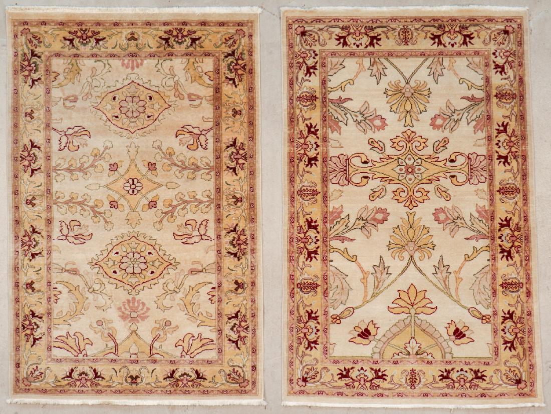 2 Vintage Agra Rugs: Each Size: 3'11'' x 6'0'' (1 of 8)