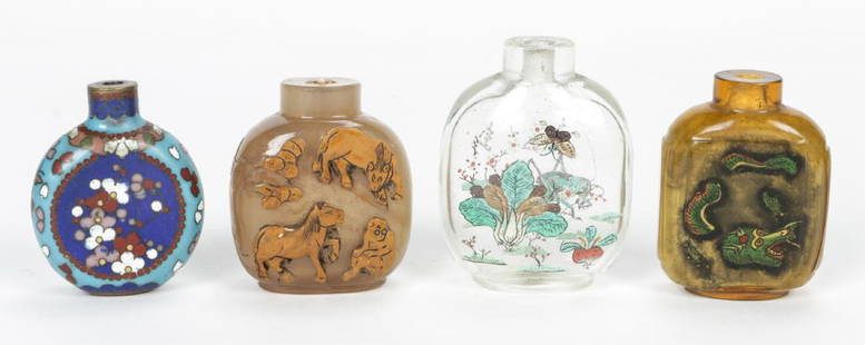4 Fine Antique Chinese Snuff Bottles: 4 Fine Antique Chinese Snuff Bottles. Largest size: 3"H (8 cm). Provenance: Walter Holmes Conrad (1850-1929), Philadelphia, by family descent to current owner.