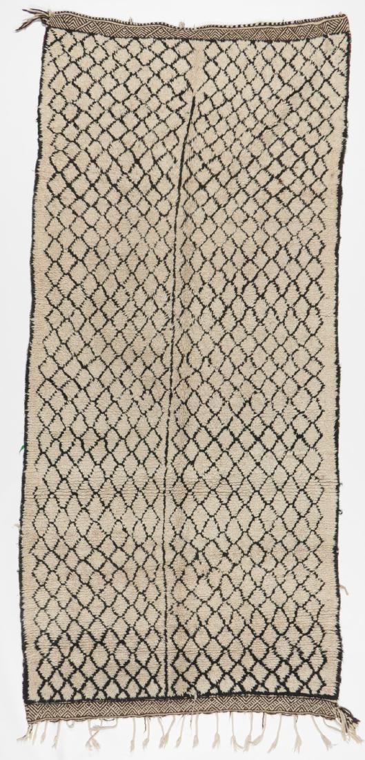 Vintage Moroccan Beni Ourain Rug: 4'8'' x 10'7'' (1 of 6)