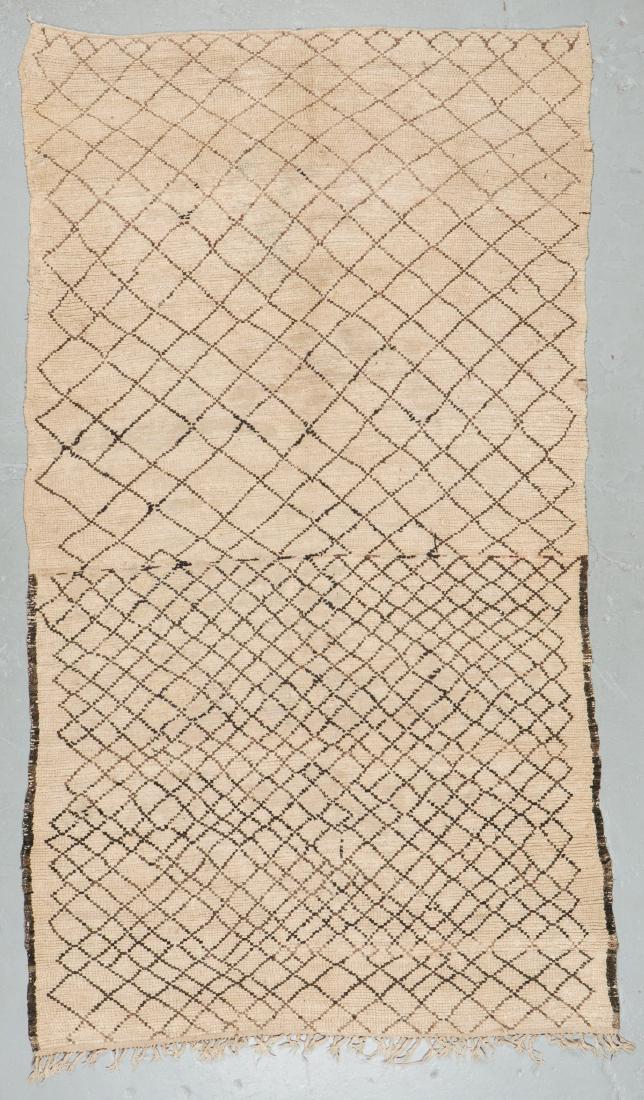 Vintage Beni Ourain Rug, Morocco: 5'11'' x 10'3'' (1 of 6)