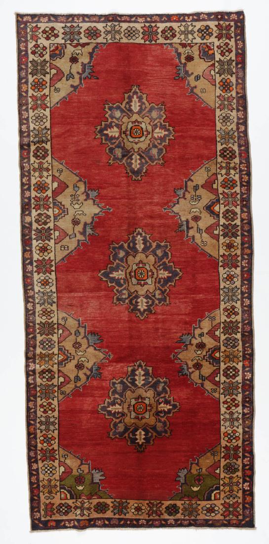 Semi-Antique Oushak Rug, Turkey: 4'7'' x 10'3'' (1 of 6)