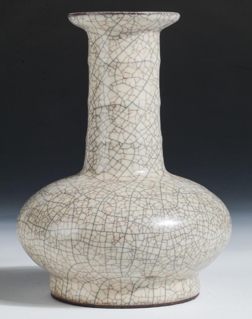 Fine Chinese Crackle Glaze Vase (1 of 3)