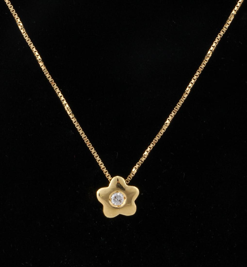 DJ Eleganza 18kt Yellow Gold Diamond Flower Necklace. (1 of 2)