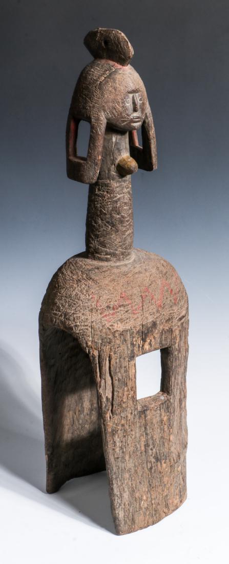 Fine Old Mumuye Sculpture, Nigeria: Fine Old African Mumuye Sculpture, Nigeria, carved wood. Size: 32.25'' x 9.5'' x 8.75'' (82 x 24 x 22 cm).