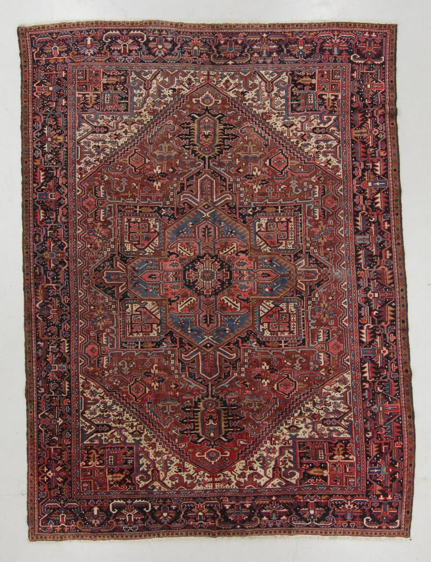 Semi-Antique Heriz Rug, Persia: 9'9'' x 13'2'' (1 of 6)