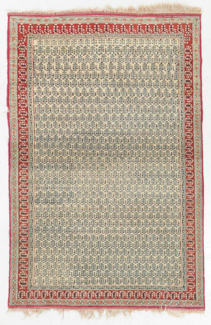 Semi-Antique Agra Rug, India: 4'0'' x 6'0'': Semi-Antique Agra Rug, India: 4'0'' x 6'0'' (122 x 183 cm). 13 lbs. Note on terms for estimating the age of an item: Antique (100+ years). Semi-Antique (50-100 years). Vintage (20-50 years). Modern (u
