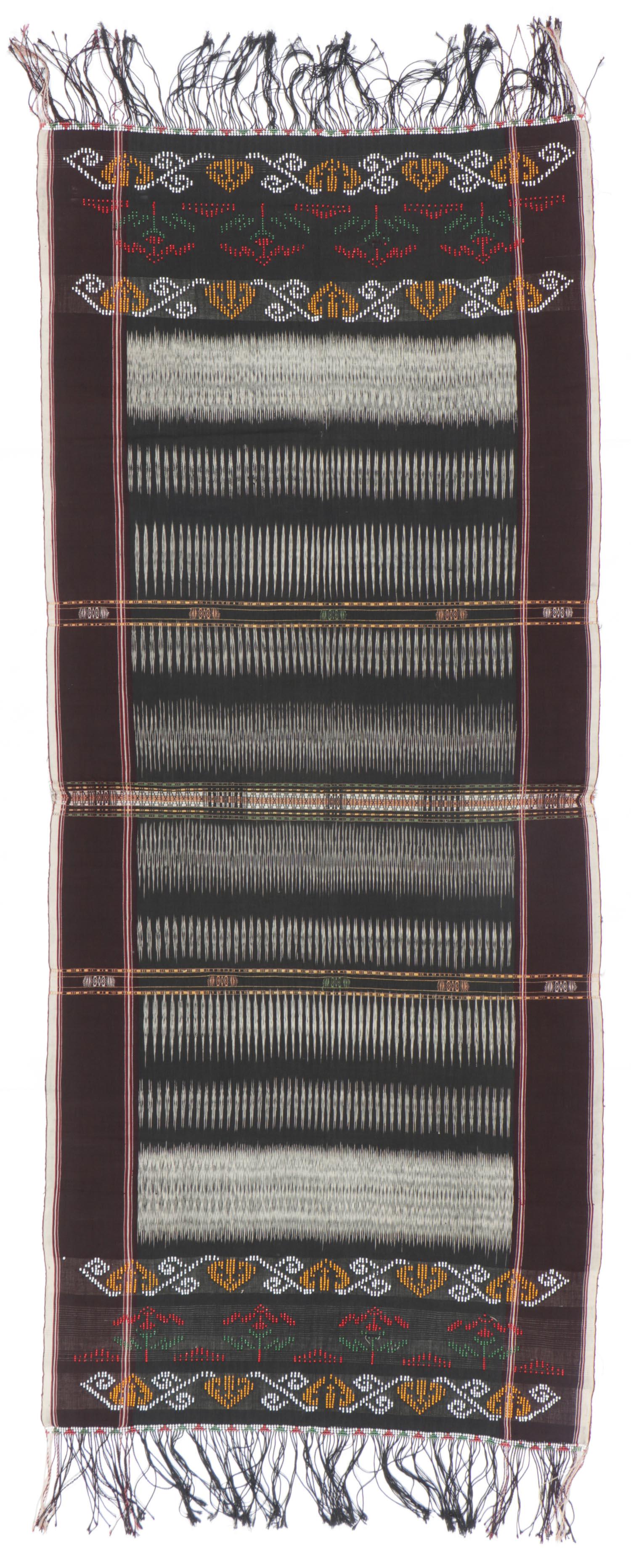 Fine old Toba Batak Should Cloth/Simpar (1 of 4)