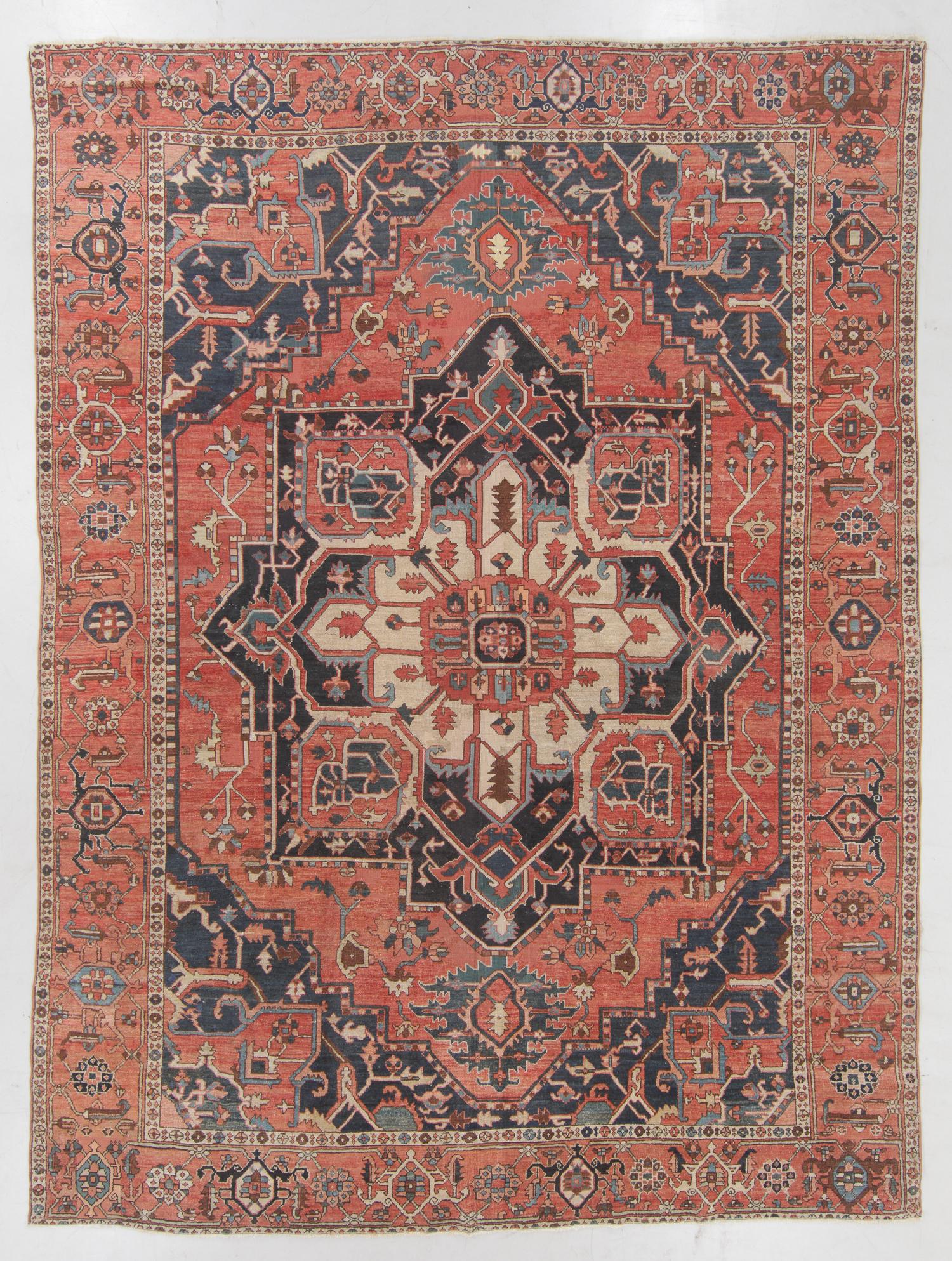 Antique Serapi Rug, Persia: 9'11'' x 13'3'' (1 of 6)