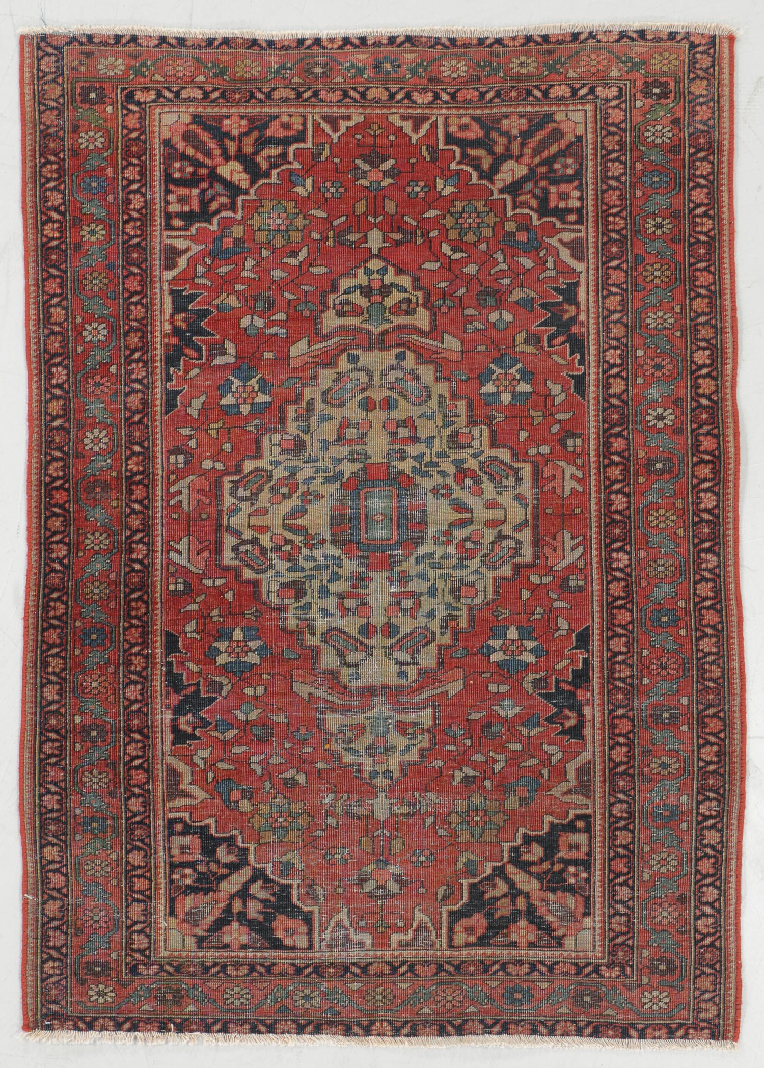 Antique Ferahan Sarouk Rug, Persia: 3'5'' x 4'10'' (1 of 6)