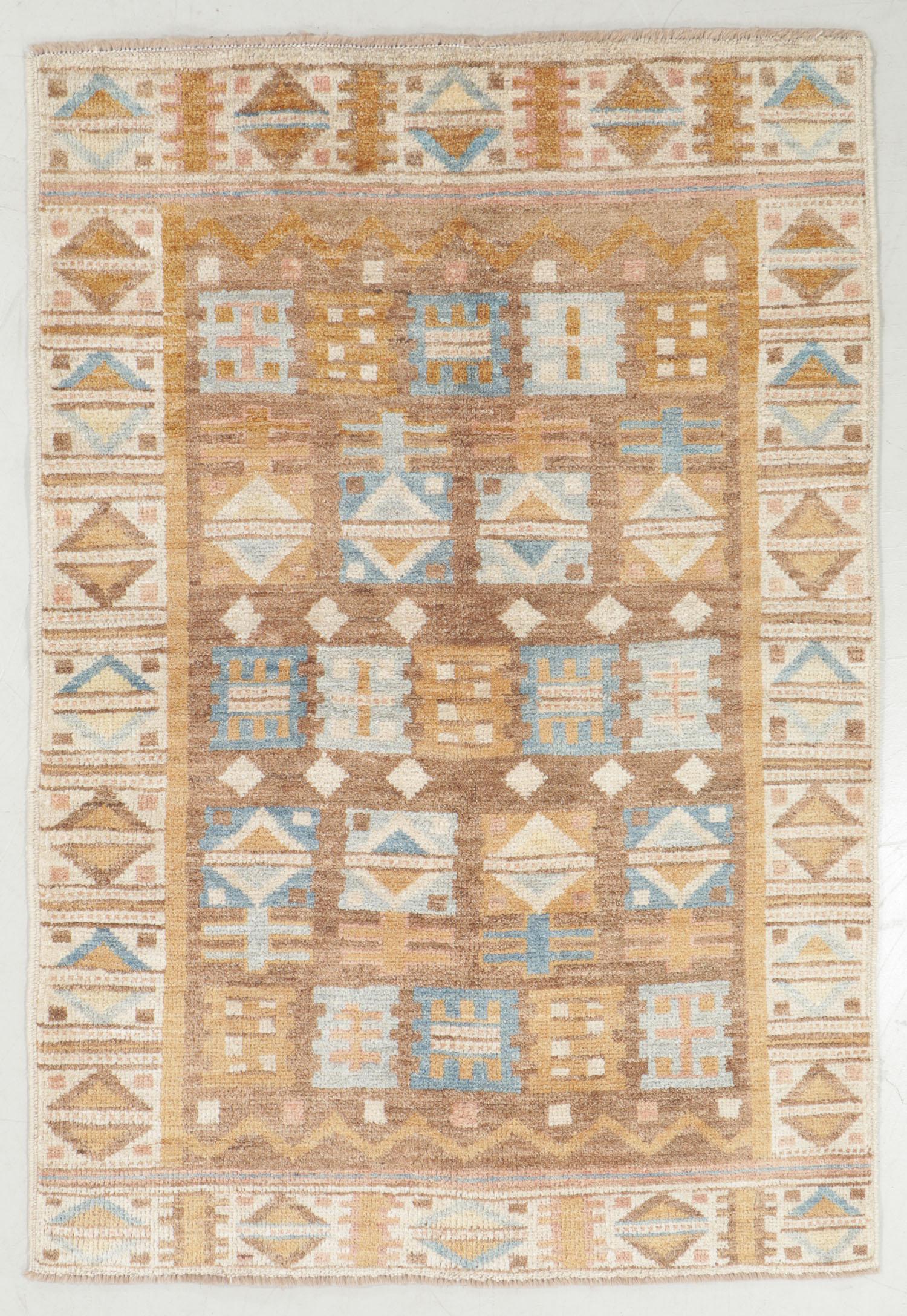 Modern Scandinavian Style Rug, Afghanistan: 3'11'' x (1 of 6)