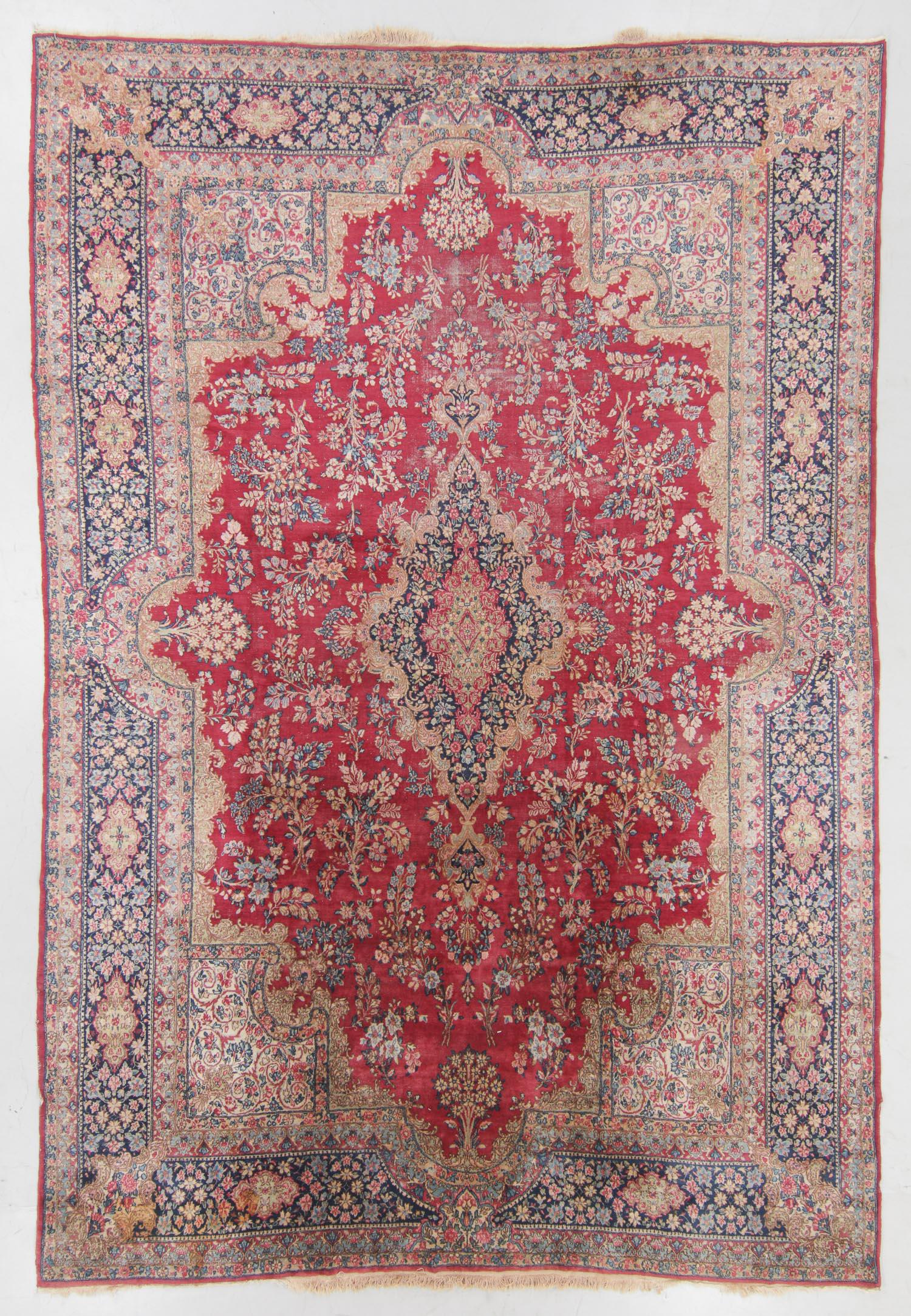 Semi-Antique Kerman Rug, Persia: 9'7'' x 14'1'' (1 of 6)
