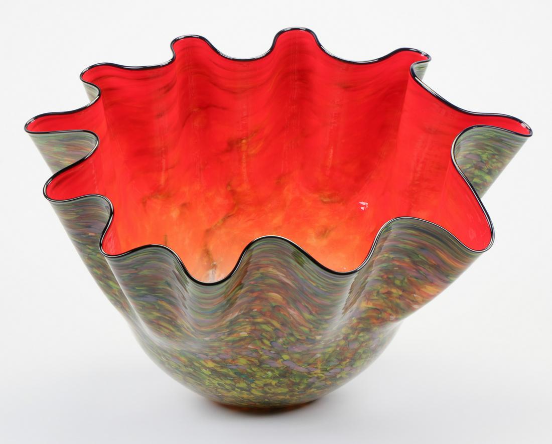 Dale Chihuly (b. 1941) Carmine Macchia, Series M, 2000: Dale Chihuly (American, b. 1941) Carmine Macchia with Navy Lip Wrap, Series M, 2000, blown glass with etched signature. Custom Display Stand. Size: 21'' x 28'' x 33'' (53 x 71 x 84 cm). Provenance: Pr