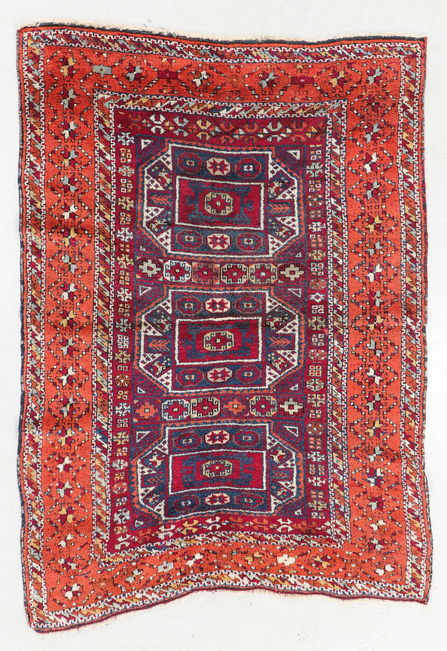 Antique Kurd Yuruk Rug, Turkey: 4'5'' x 6'7'' (1 of 5)
