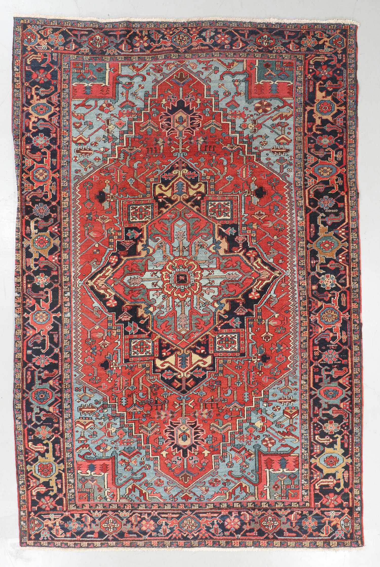 Antique Heriz Rug, Persia: 7'6'' x 11'6'' (1 of 6)