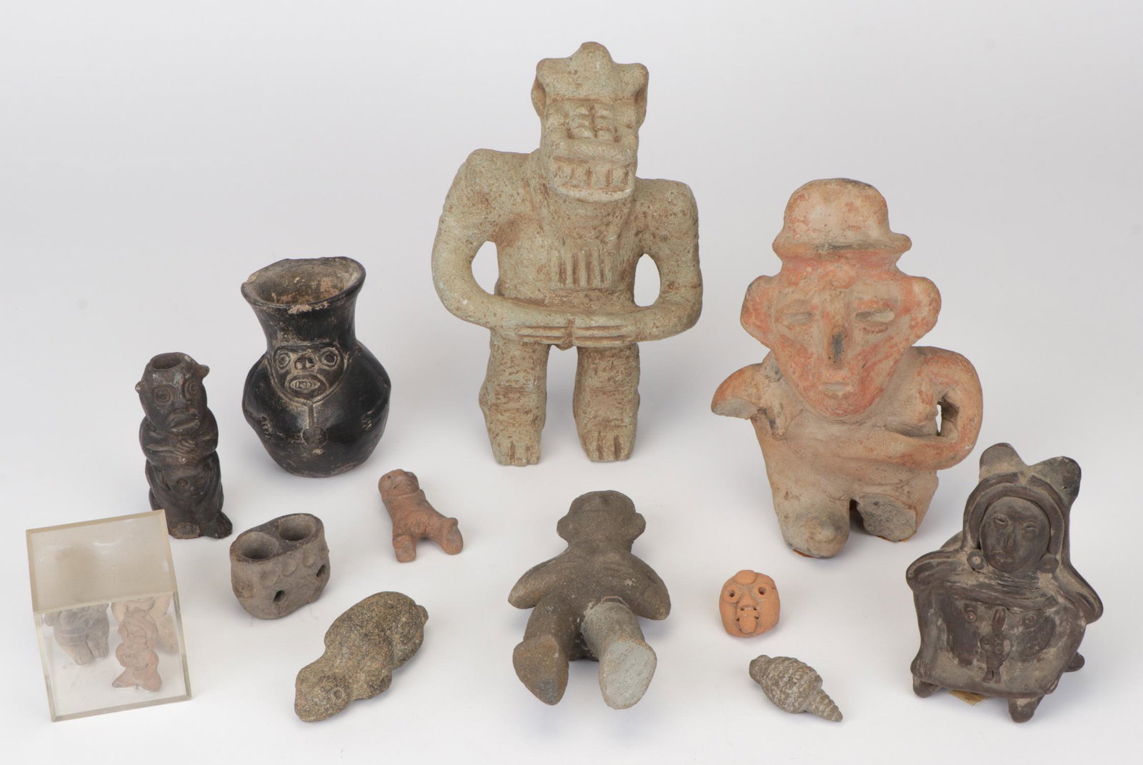 Group of Pre Columbian & South American Pottery Items (1 of 4)