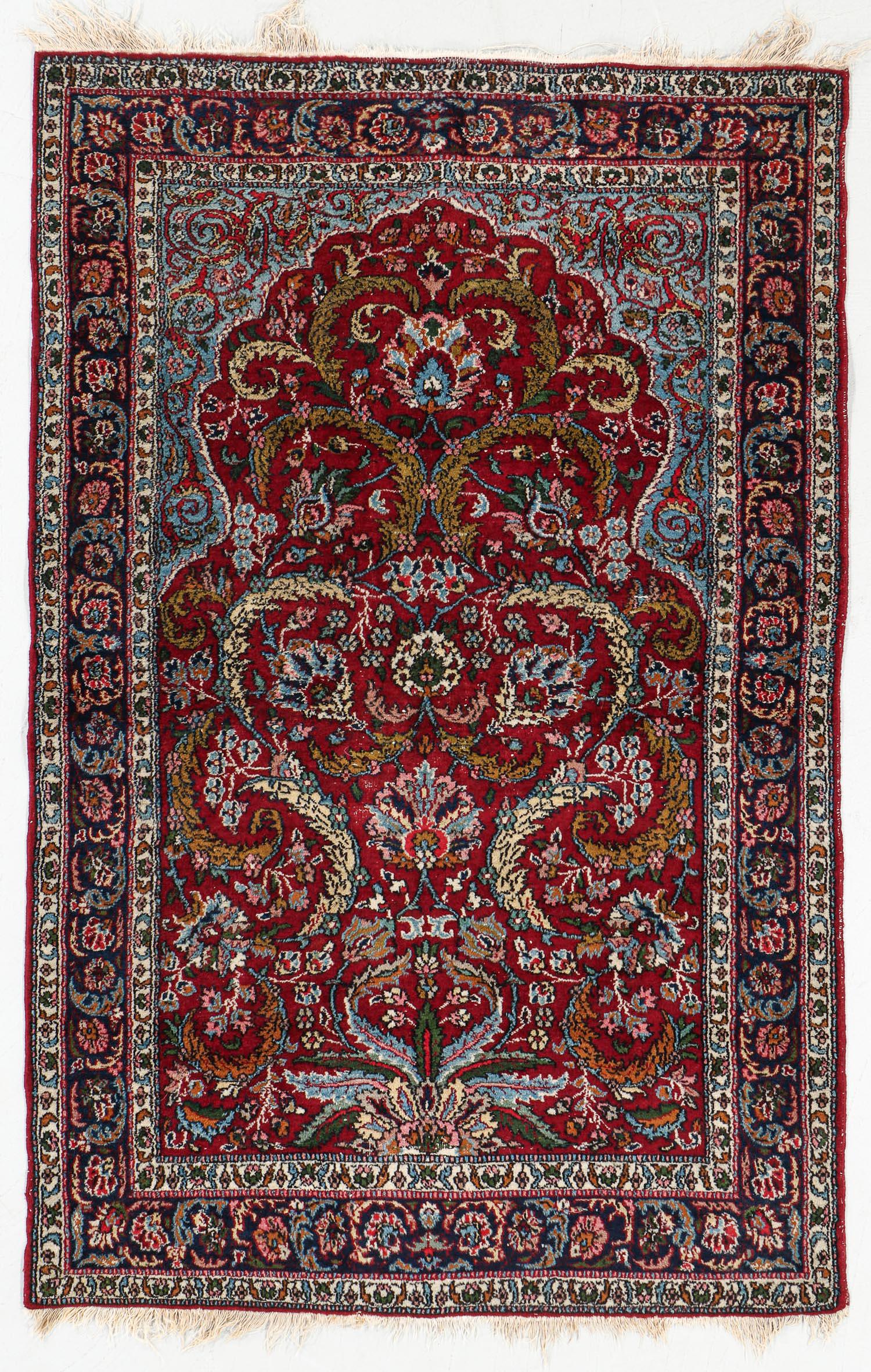 Isfahan Prayer Rug, Persia, Circa 1920: Isfahan Prayer Rug, Persia, Circa 1920. Material: wool pile, cotton warp, cotton weft. 3'2'' x 5'0'' (97 x 152 cm). Weight: 7 lbs. Note: There Are No Hidden or Confidential Reserves in this Auction; A