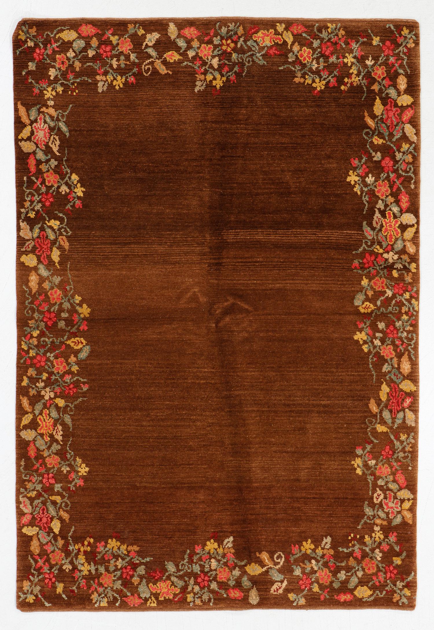 Modern Tibetan Rug, Nepal, 4'1'' x 6'1'': Modern Tibetan Rug, Nepal, 4'1'' x 6'1'' (124 x 185 cm). Weight: 16 lbs. Wool. Note: There Are No Hidden or Confidential Reserves in this Auction; All Acceptable Bidding Commences at the Online Start 