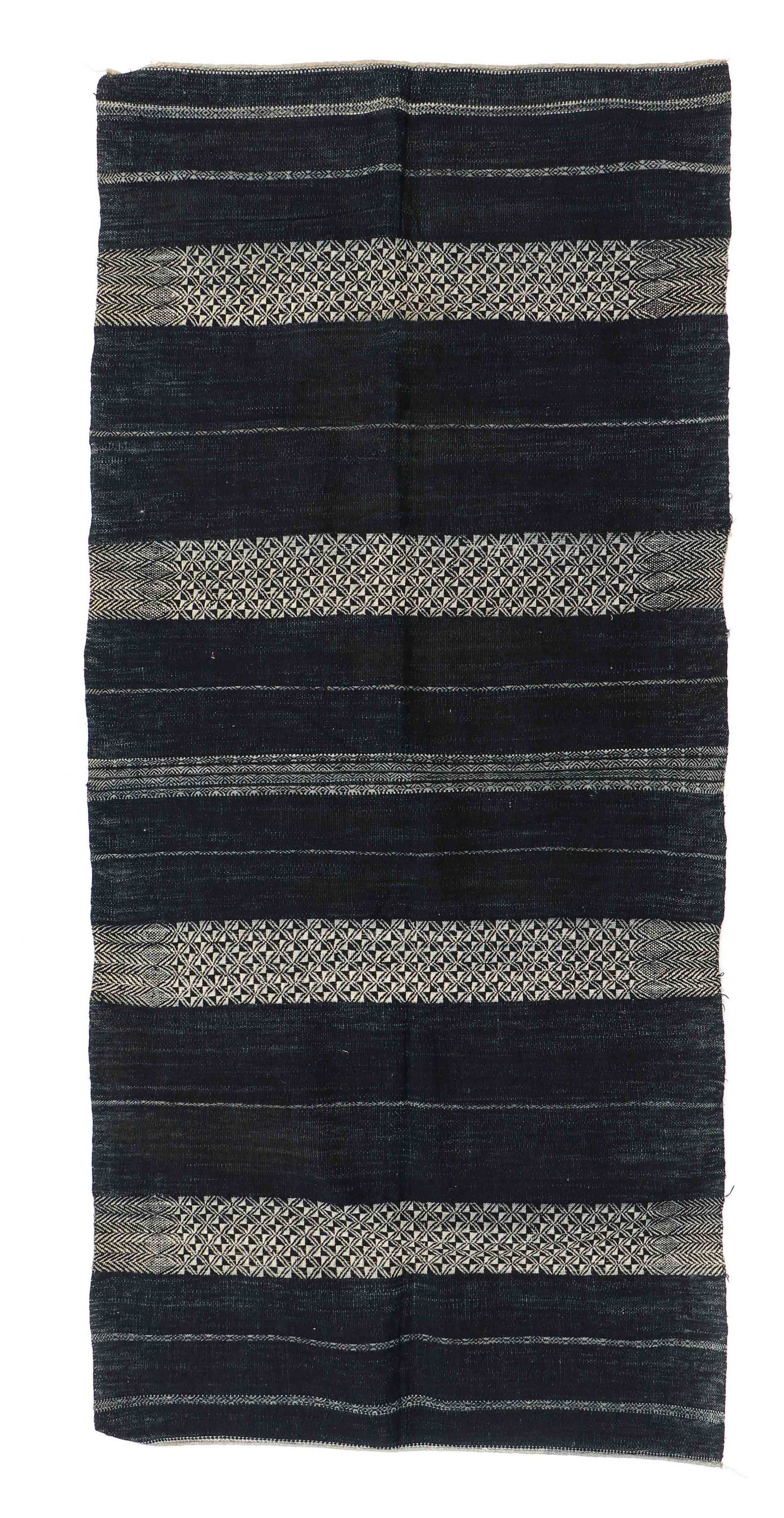 Very Fine Old Indian Mizo Chin Skirt Cloth, Mizoram (1 of 9)