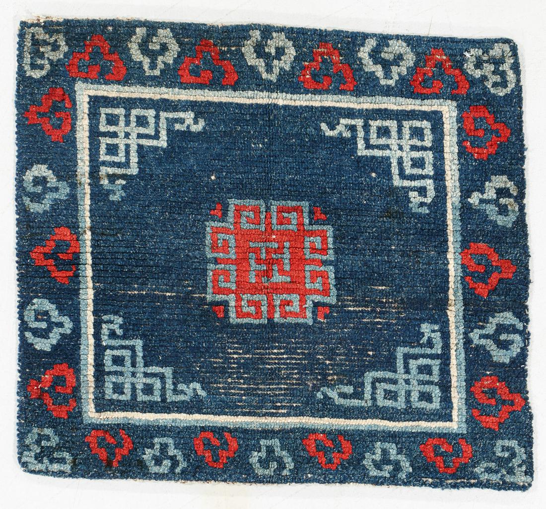 Single Medallion Small Rug, Tibet, Late 19th C., 1'11'' (1 of 5)