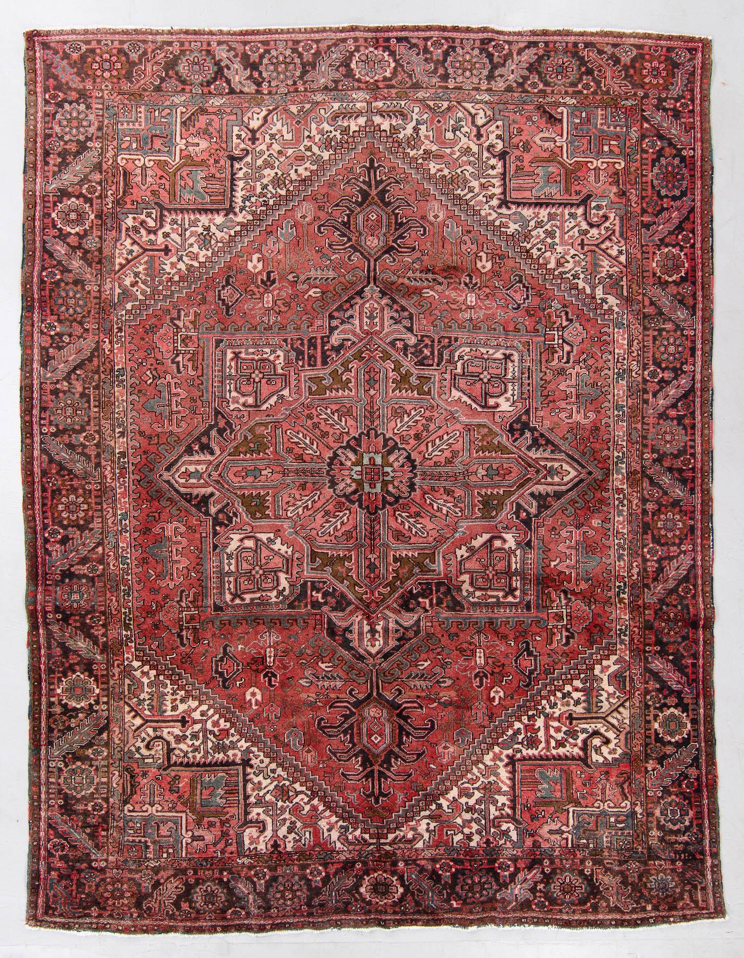 Heriz Rug, Persia, Early/Mid 20th C., 8'11'' x 11'7'' (1 of 5)