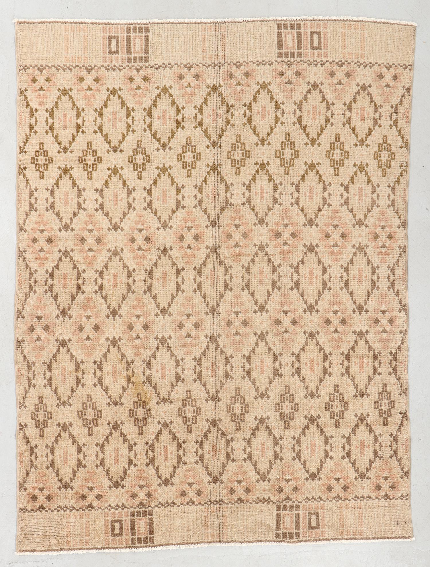 Moroccan Rug, Mid/Late 20th C., 7'3'' x 9'8'' (1 of 5)