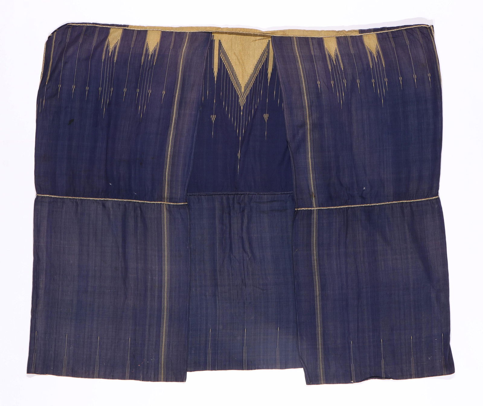 Antique Syrian Silk Aba, 45'' x 55'' (1 of 4)