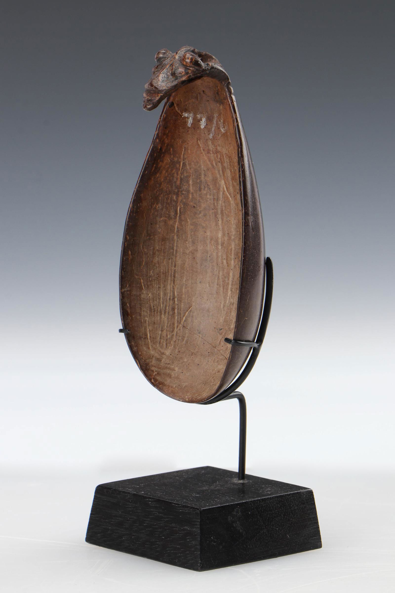 Azera Coconut Shell Spoon, Markham Valley Morobe (1 of 5)