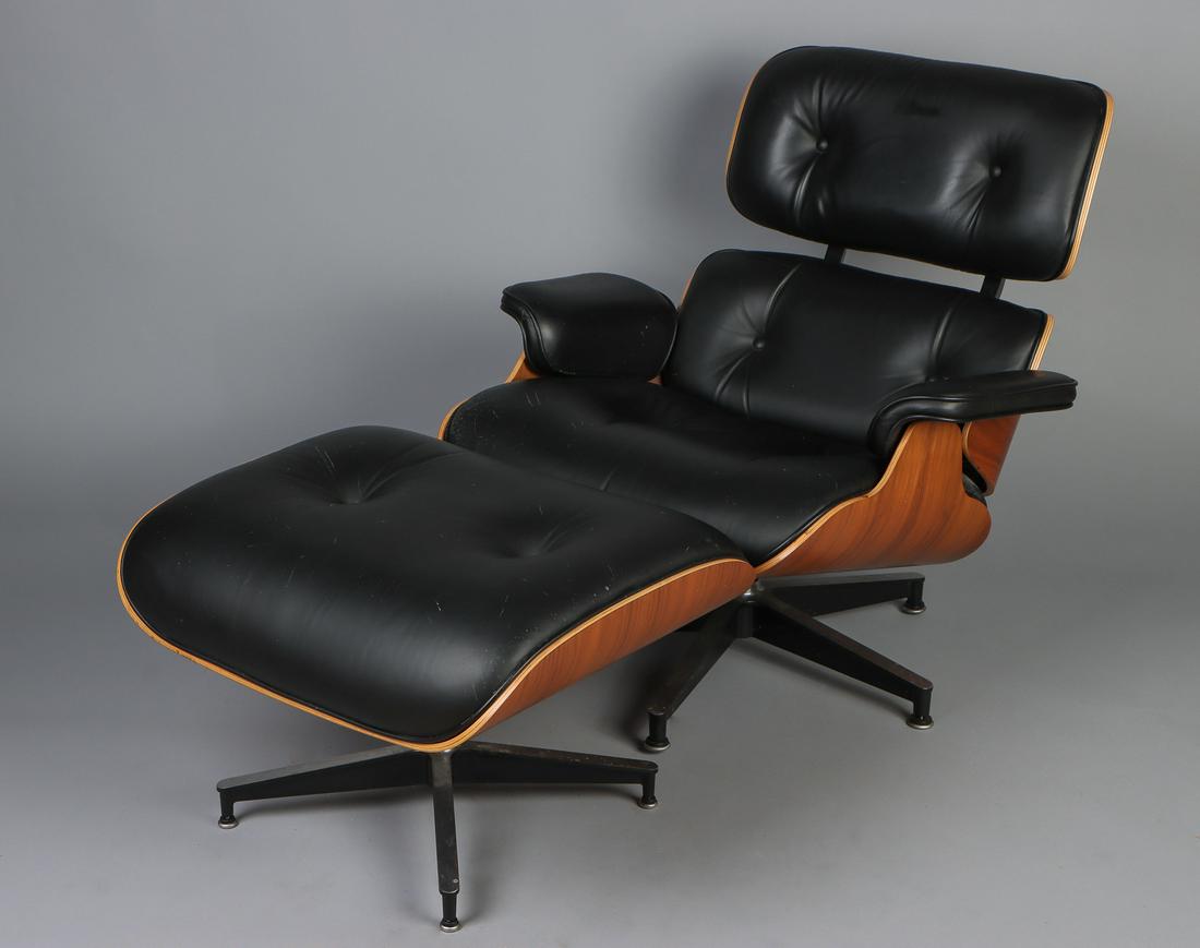 Herman Miller Eames Chair and Ottoman (1 of 8)