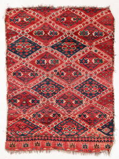 Ersari Rug, Turkmenistan, 19th C., 4'2'' x 5'6'': Ersari Rug, Turkmenistan, 19th C., 4'2'' x 5'6'' (127 x 168 cm). Weight: 7 lbs. Material: wool pile, wool warp, wool weft.