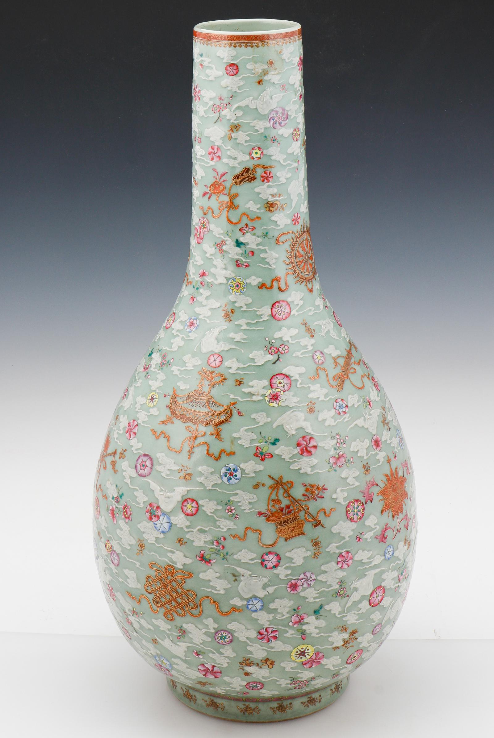 Fine Monumental Chinese Porcelain Vase, Qing D. (1 of 5)