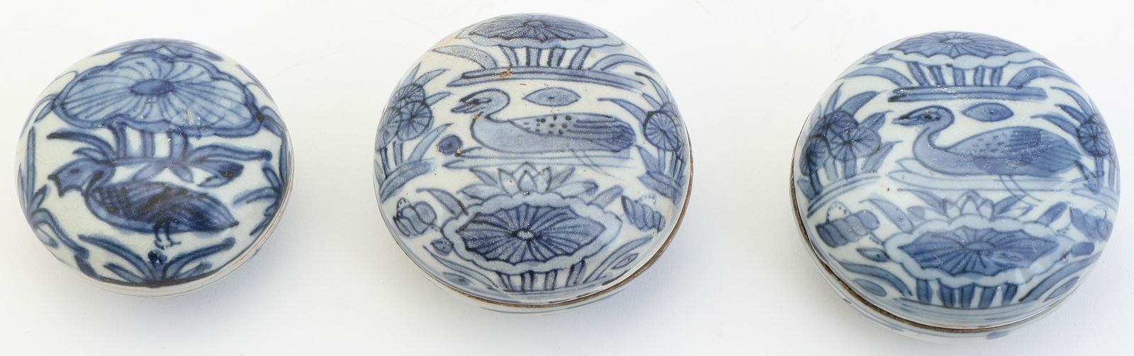3 Chinese Swatow Blue and White Covered Boxes, Ming (1 of 4)