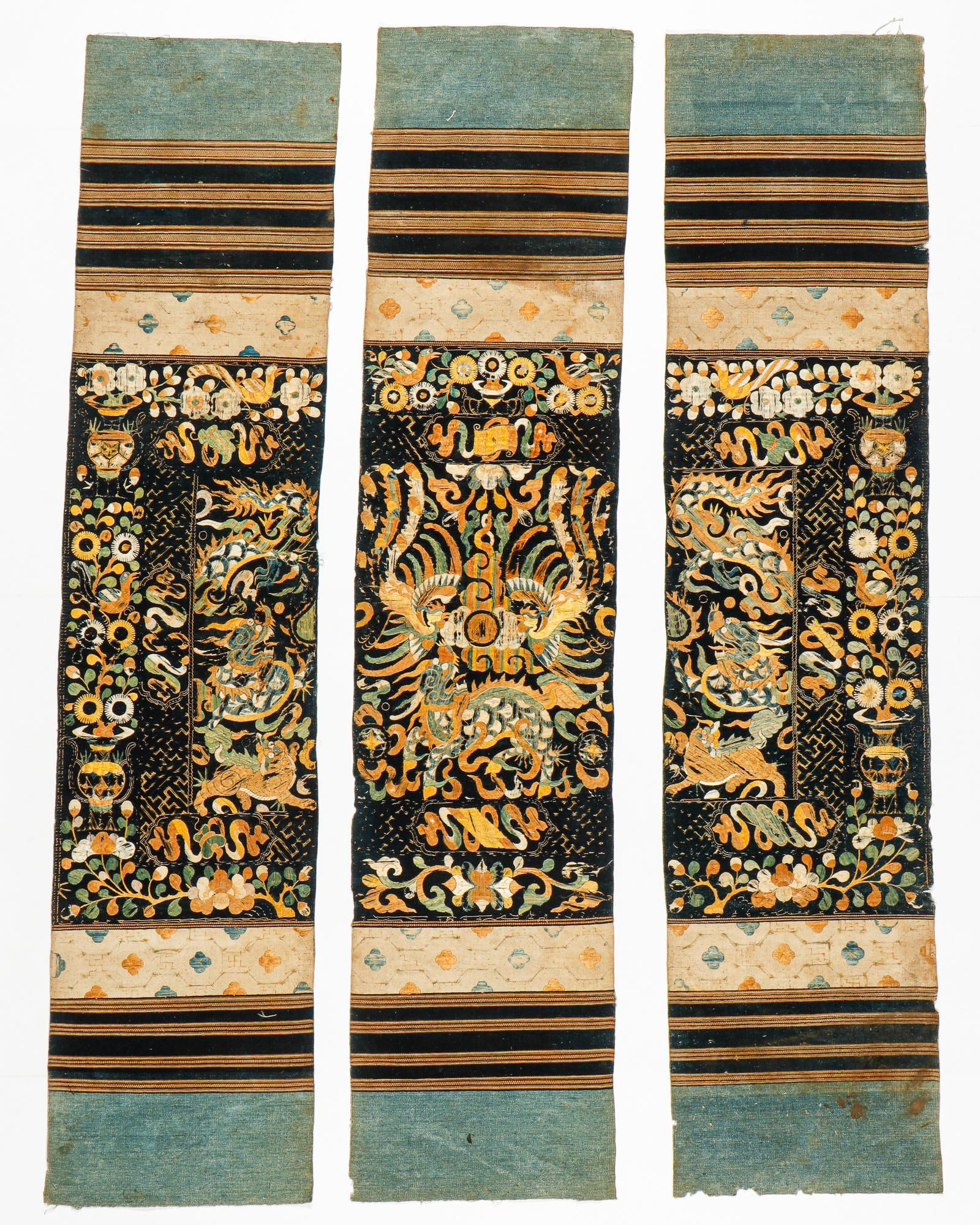 Fine Li Dragon Cover, China, 18th/19th C. (1 of 7)