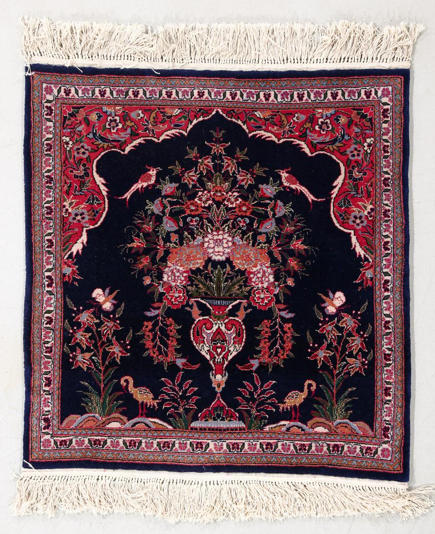 Dabir Kashan Rug w. Silk Foundation/Highlights, Persia (1 of 5)