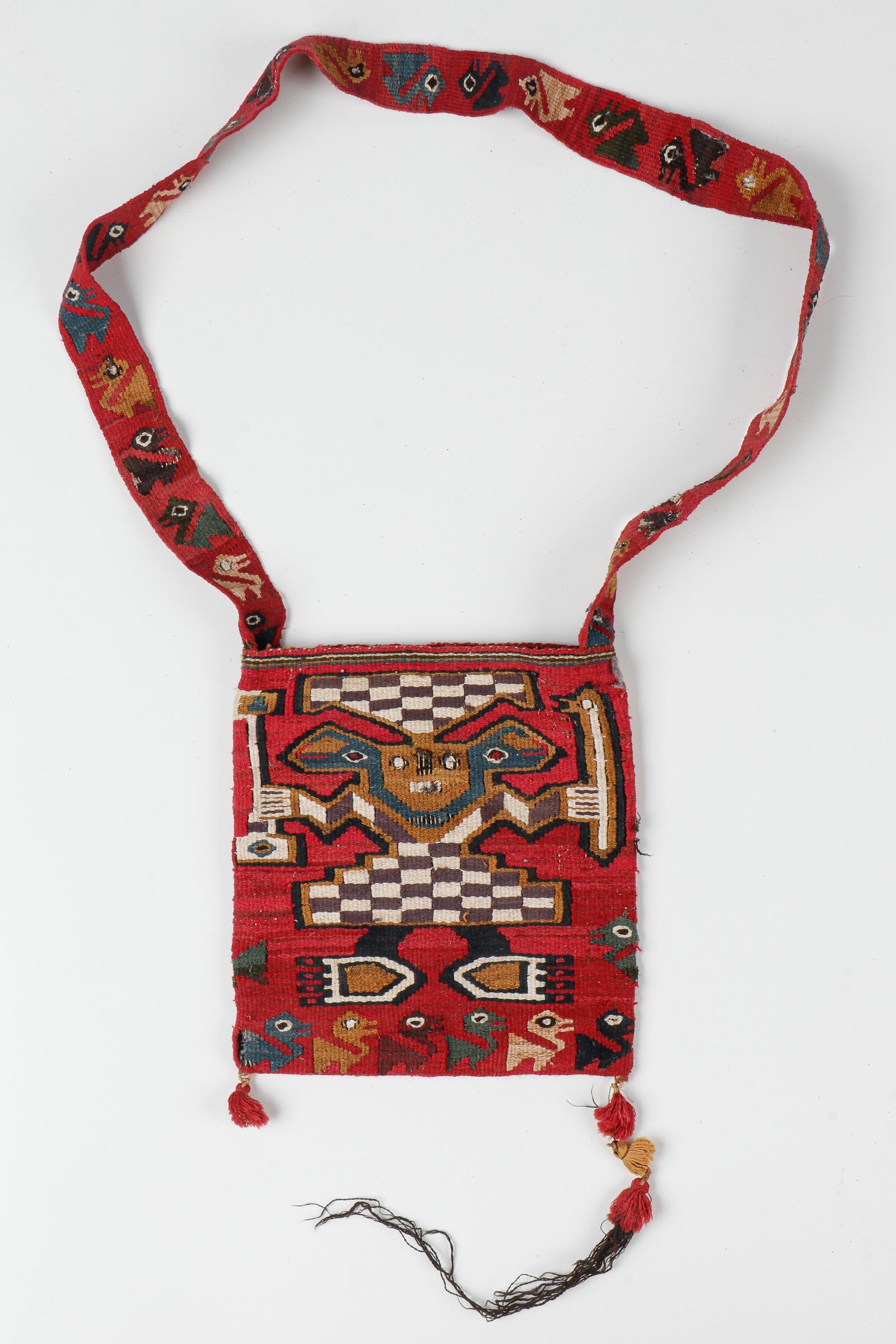 Pre-Columbian North Coast Chimu/Inca Woven Textile Cocoa Bag: Pre-Columbian North Coast Chimu/Inca Woven Textile Cocoa Bag. Beautifully decorated on both sides with a stylized standing anthropomorphic / zoomorphic figure (possibly a transformative shaman) holdin