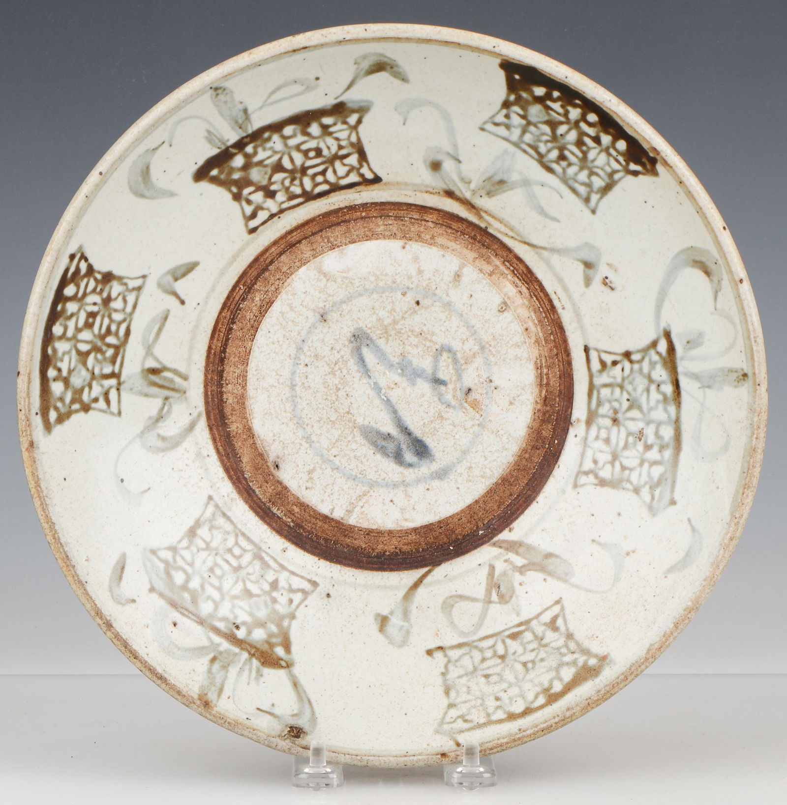 Chinese Swatow Plate, Ming Dynasty (1 of 3)