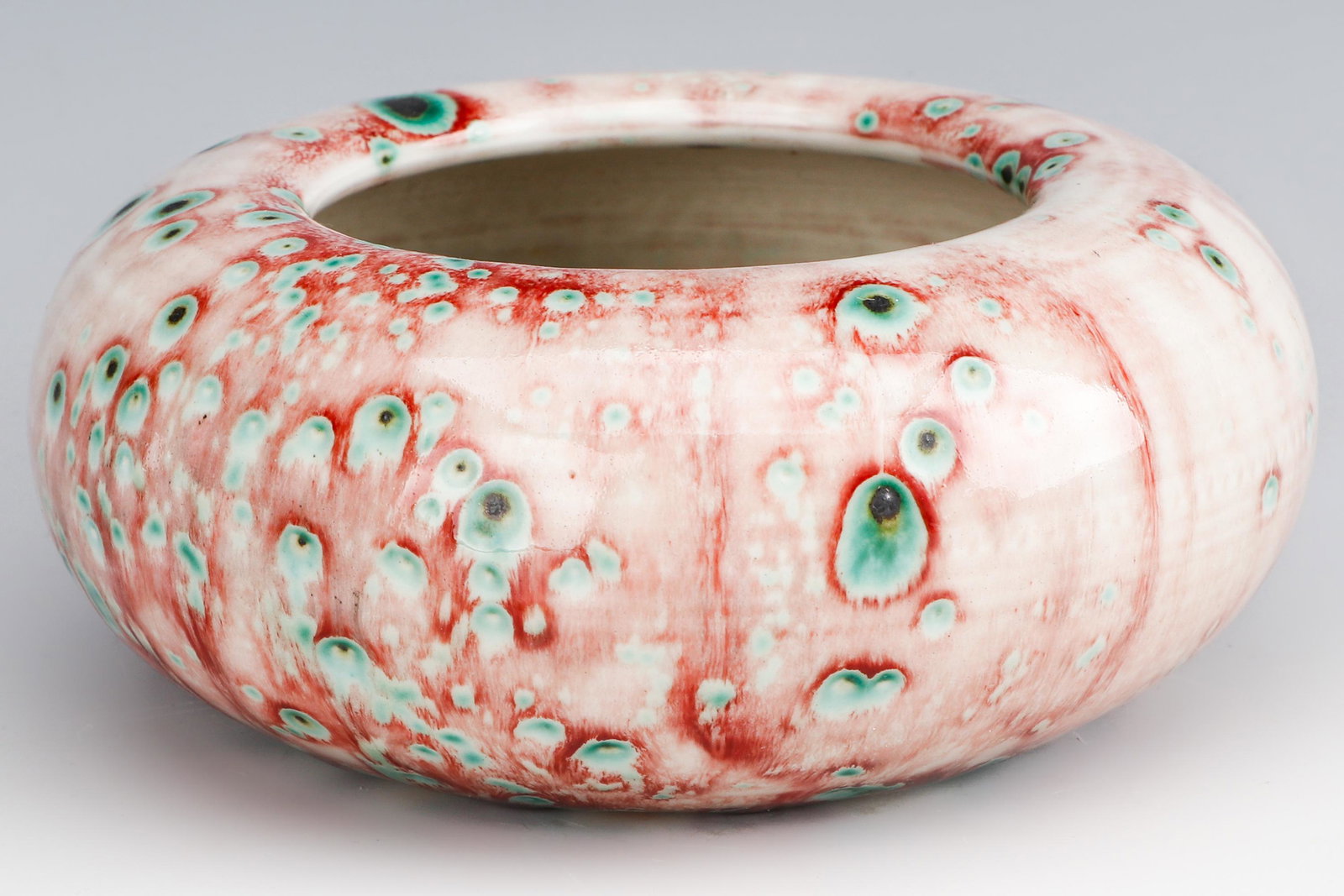 Crystal Glaze Porcelain Bowl (Taiwanese): Taiwanese Crystal Glaze Porcelain Bowl, 2003, signed and inscribed. Size: 3'' x 6.5'' x 6.5'' (8 x 17 x 17 cm). Provenance: The Jimmy and Angela Clark Collection, Philadelphia.