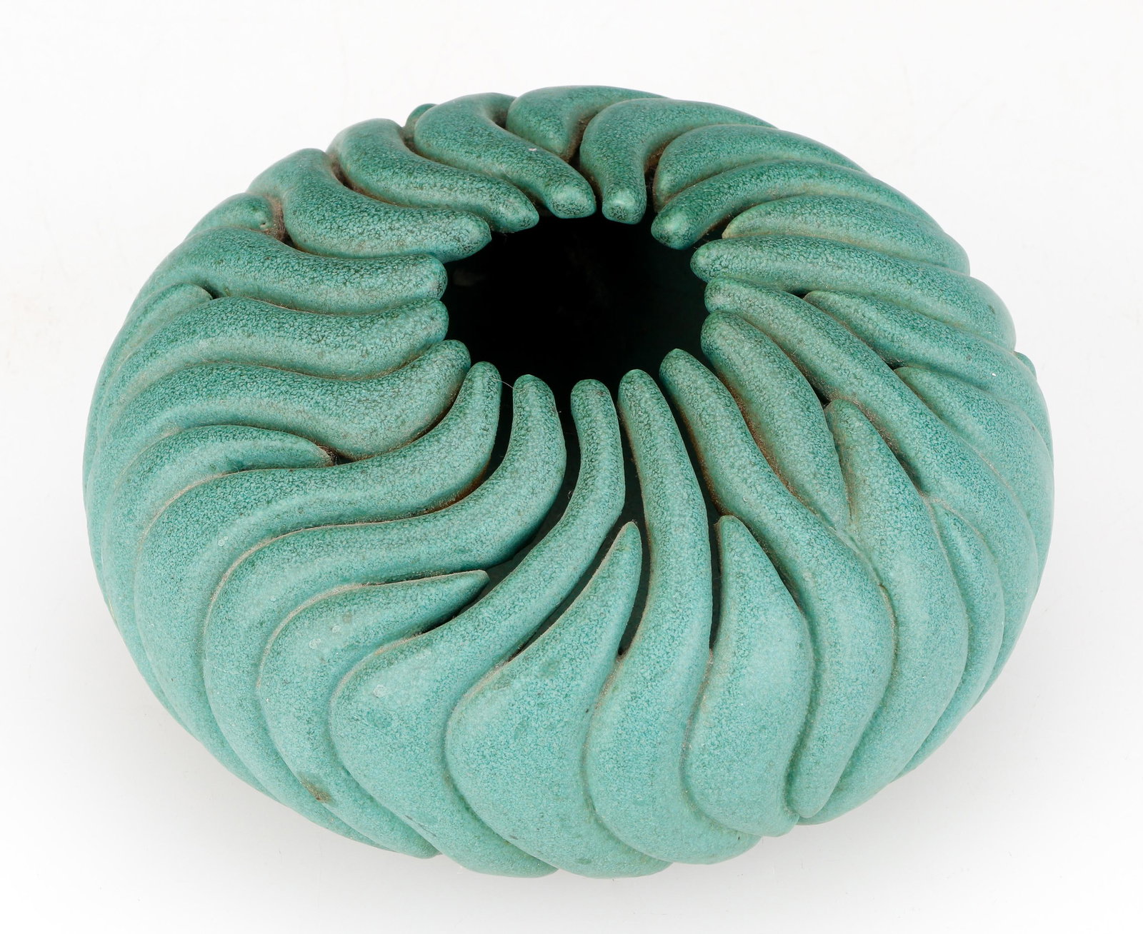 Aileen Castaneda (American/Puerto Rico) "Pod": Aileen Castaneda (American/Puerto Rico) "Pod", stoneware vessel, 1998. Size: 2.5'' x 5'' x 5'' (6 x 13 x 13 cm). Provenance: The Jimmy and Angela Clark Collection, Philadelphia.
