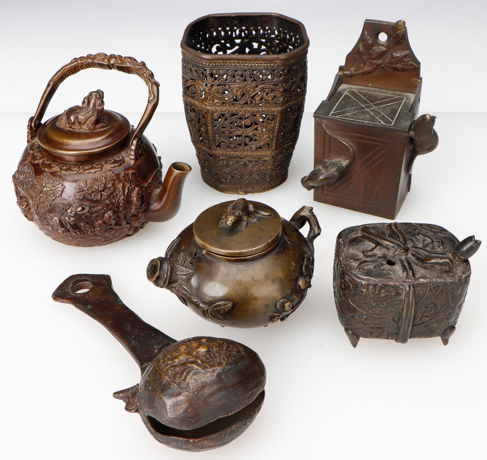 Collector's Lot of Antique Japanese Bronzes, 19th/20th C. (1 of 9)