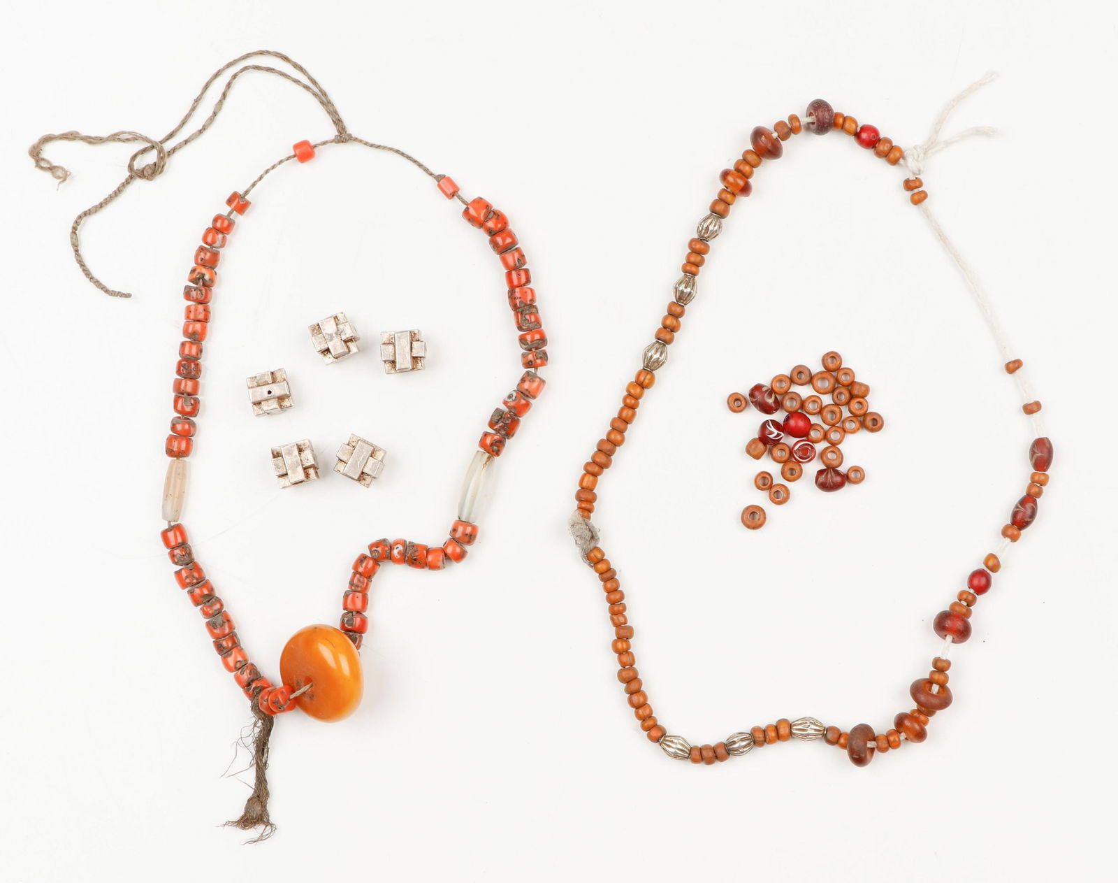 2 Beaded Necklaces With Coral And Amber (1 of 3)