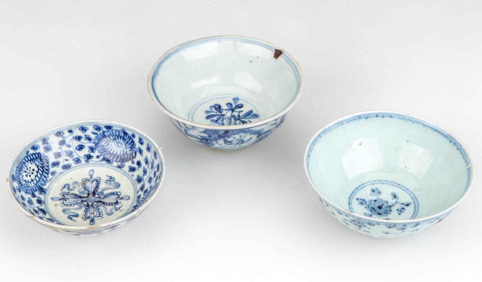 3 Chinese Blue & White Bowls, Ming Dynasty (1 of 5)