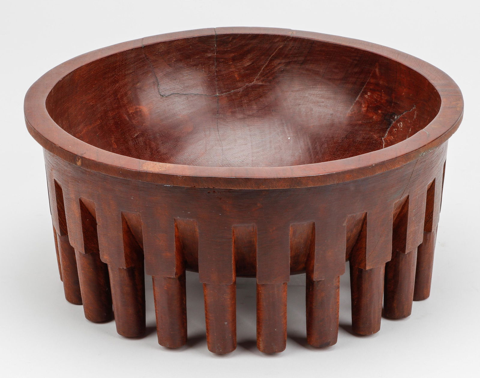 Samoan Kava Bowl: Samoan Kava Bowl. From the collection of Joseph Salamanca. Size: 6'' x 14'' x 14'' (15 x 36 x 36 cm).