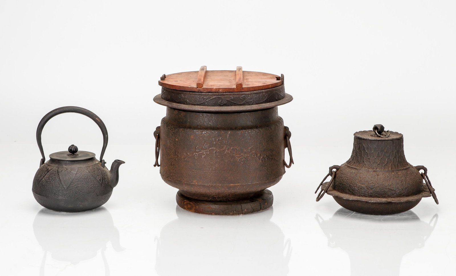 3 Antique Japanese Cast Iron Vessels (1 of 8)