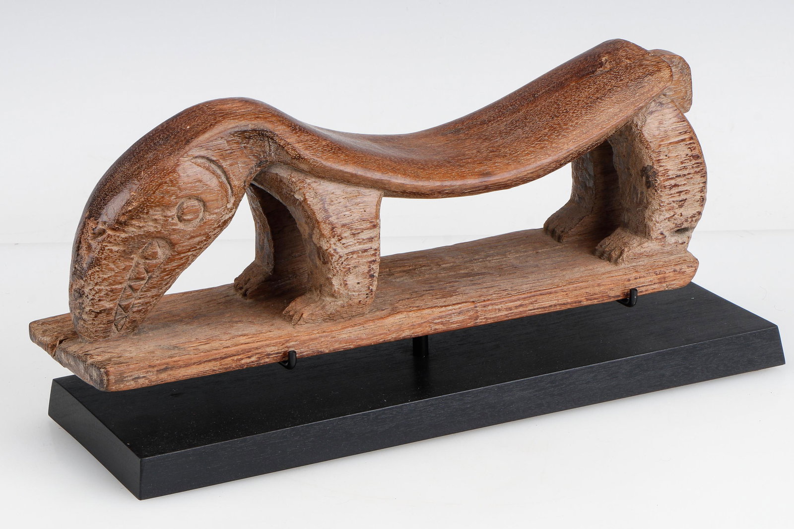 Korwar Animal Form Headrest, Irian Jaya, Indonesia (1 of 5)