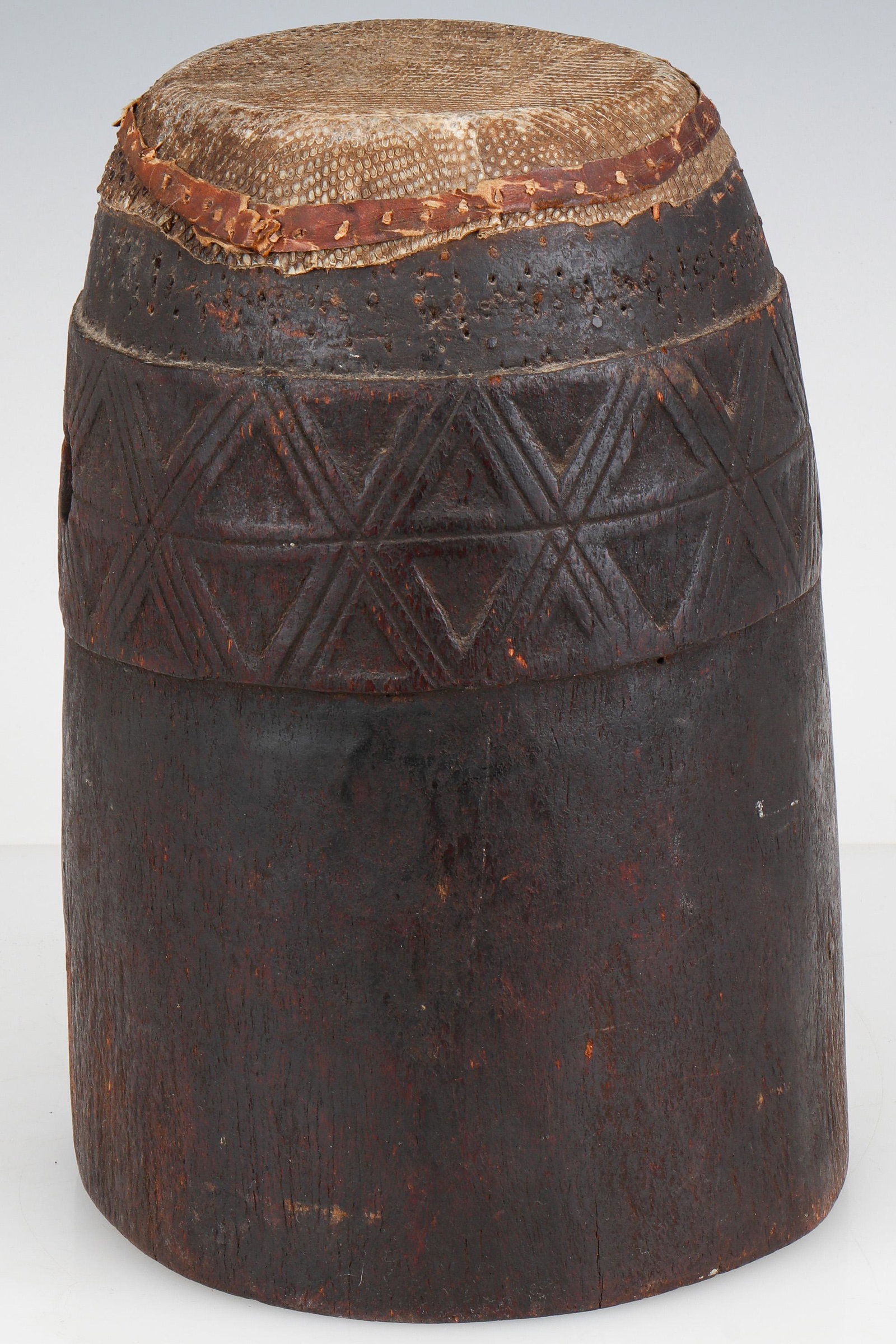 African Ngbaka Drum, DRC: African Ngbaka Drum, DRC. Size: 13'' x 8'' x 9'' (33 x 20 x 23 cm).