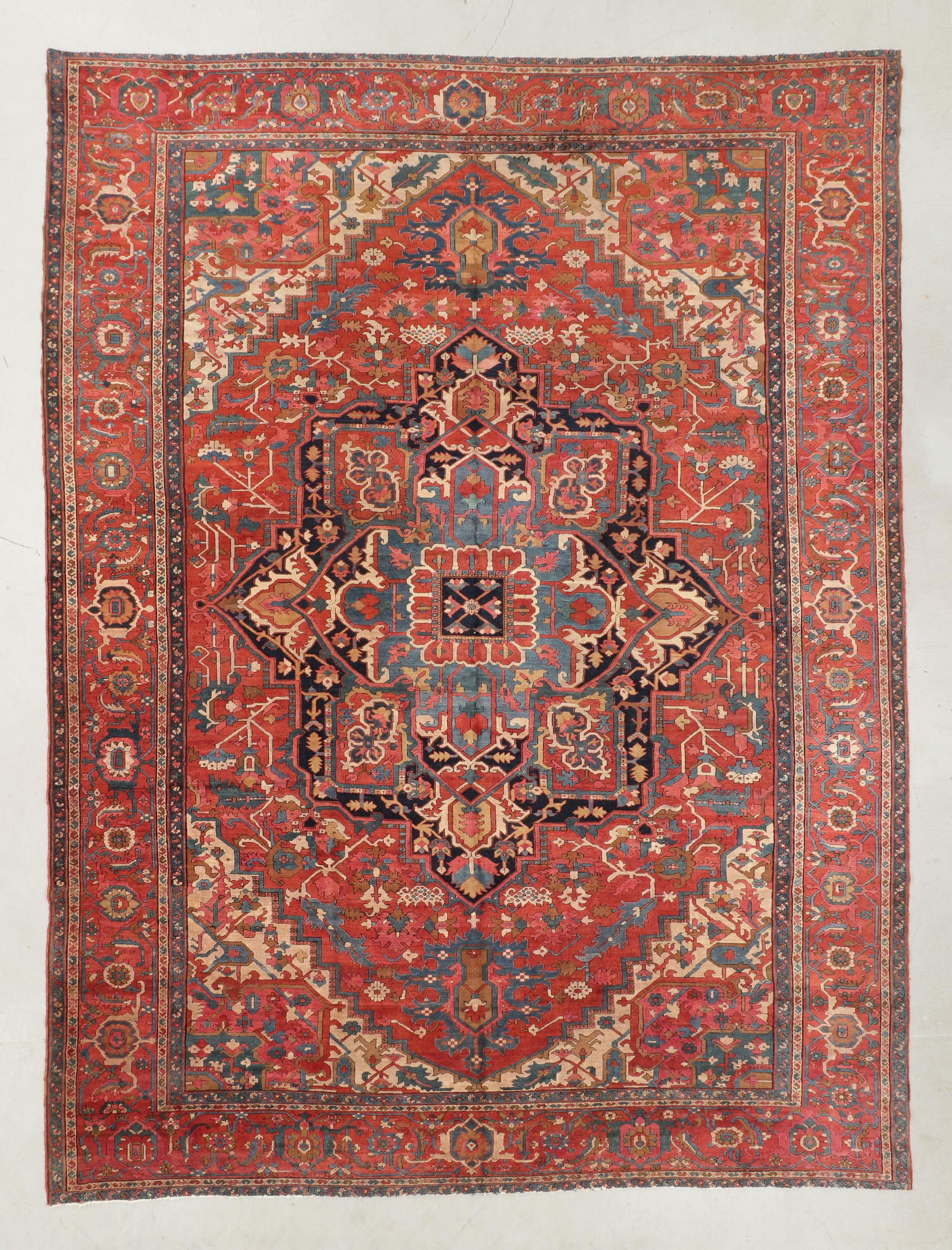 Mansion Size Serapi Rug, Persia, Late 19th C., 12'8'' x 17'1'' (1 of 4)