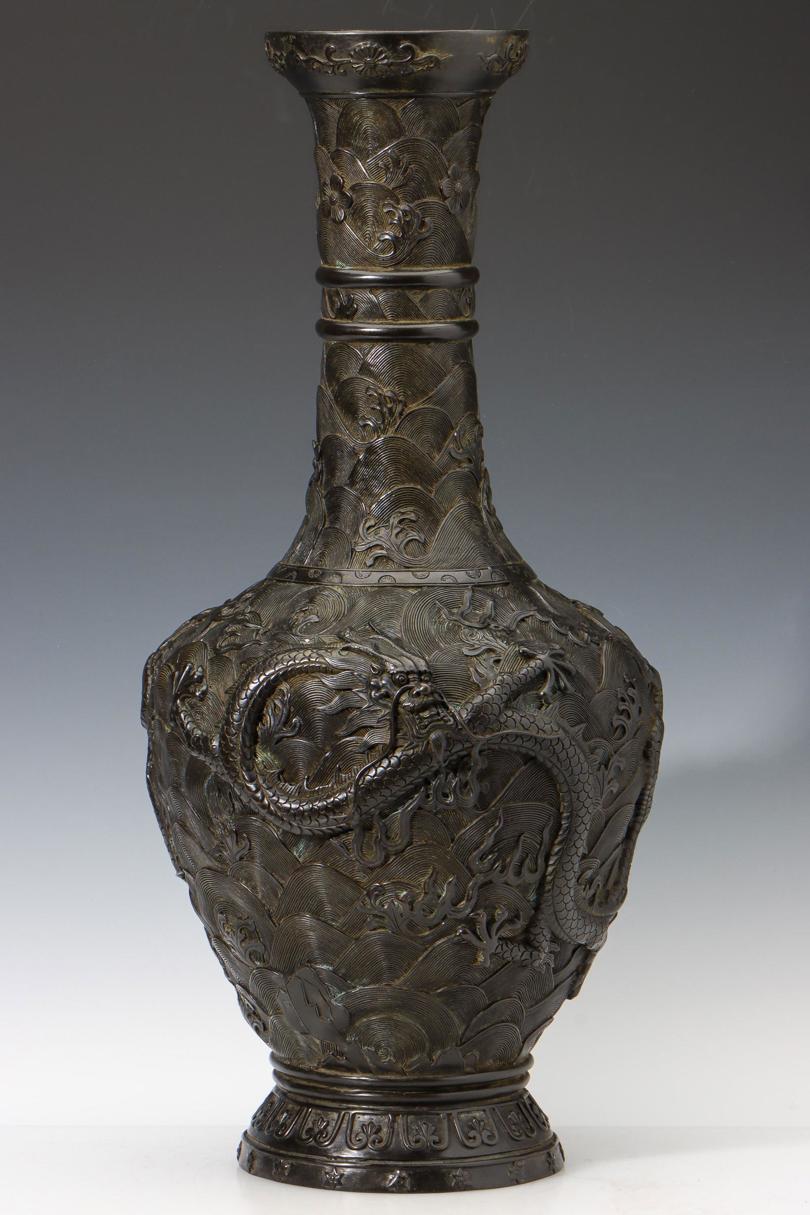 Impressive Chinese Bronze Dragon Tall Vase Mar 13, 2023 Material