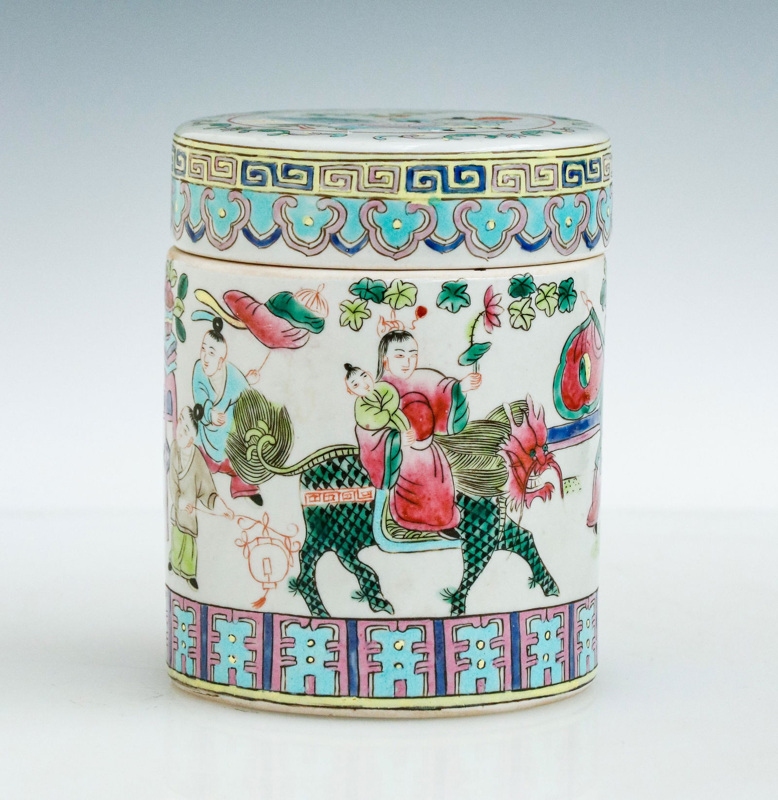 Chinese Porcelain Covered Tea Leaf Jar (1 of 6)